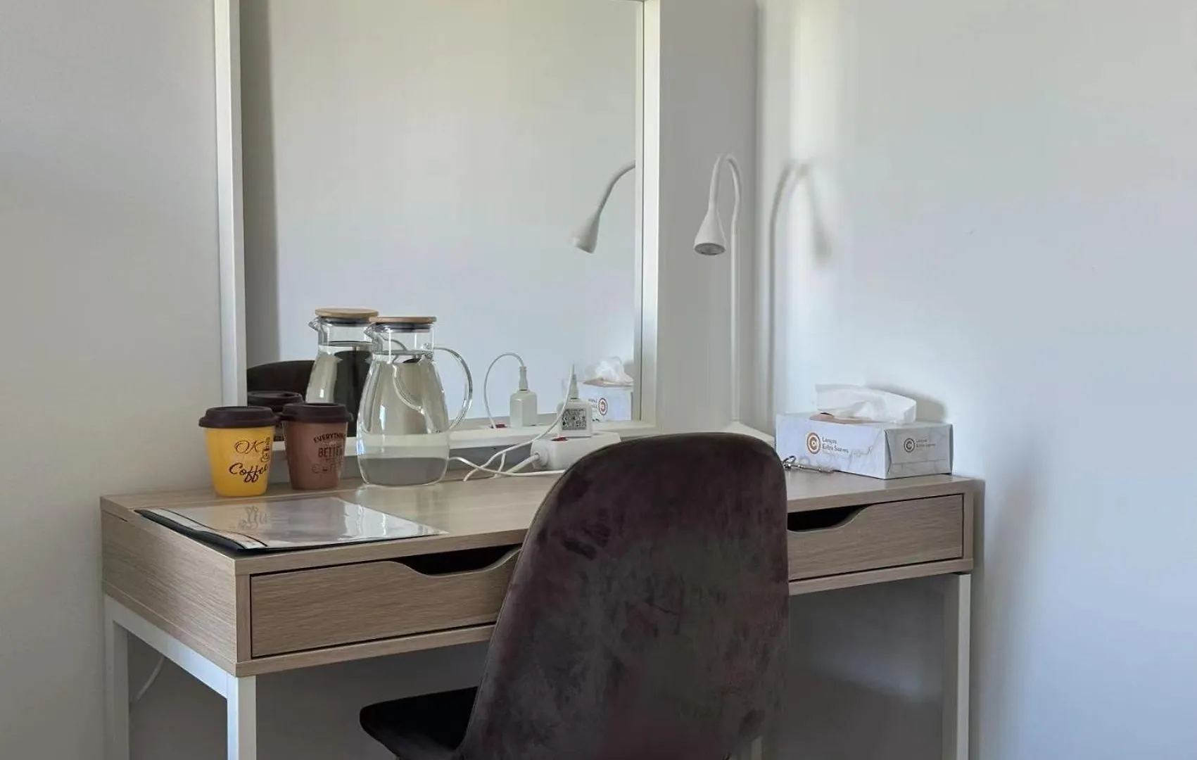 Simple Comfy Room Near Metro & Airport Lisboa 0*,  Portugal